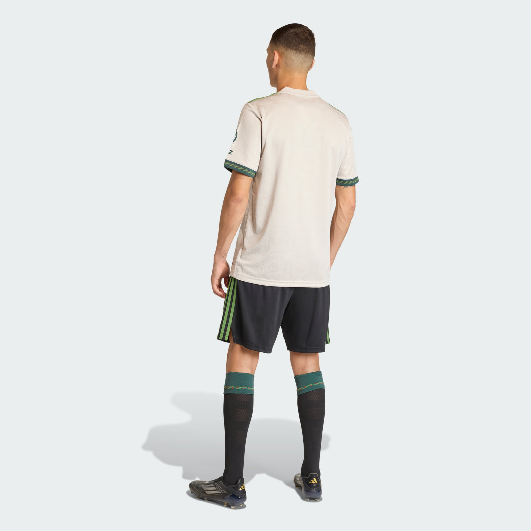 Tenue FC Bayern Wiesn - vue 2