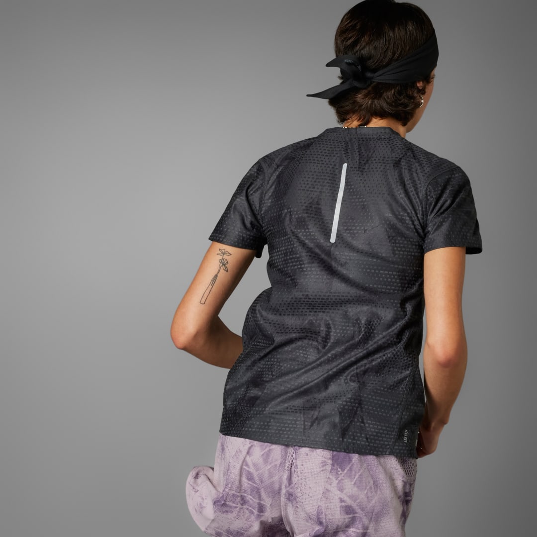 

adidas Playera Ultimateadidas Manga Larga Estampada Mujer, Carbon/negro