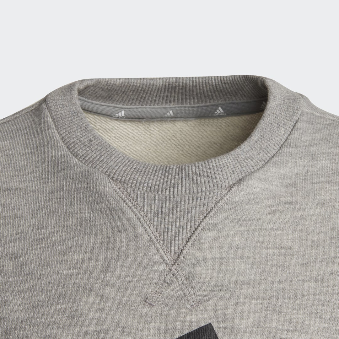 Thumbnail - Essentials Sweatshirt