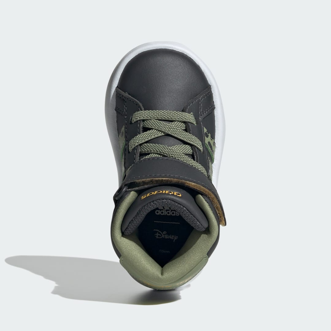 Adidas Disney sneaker Carbon / Tent Green / Semi Spark