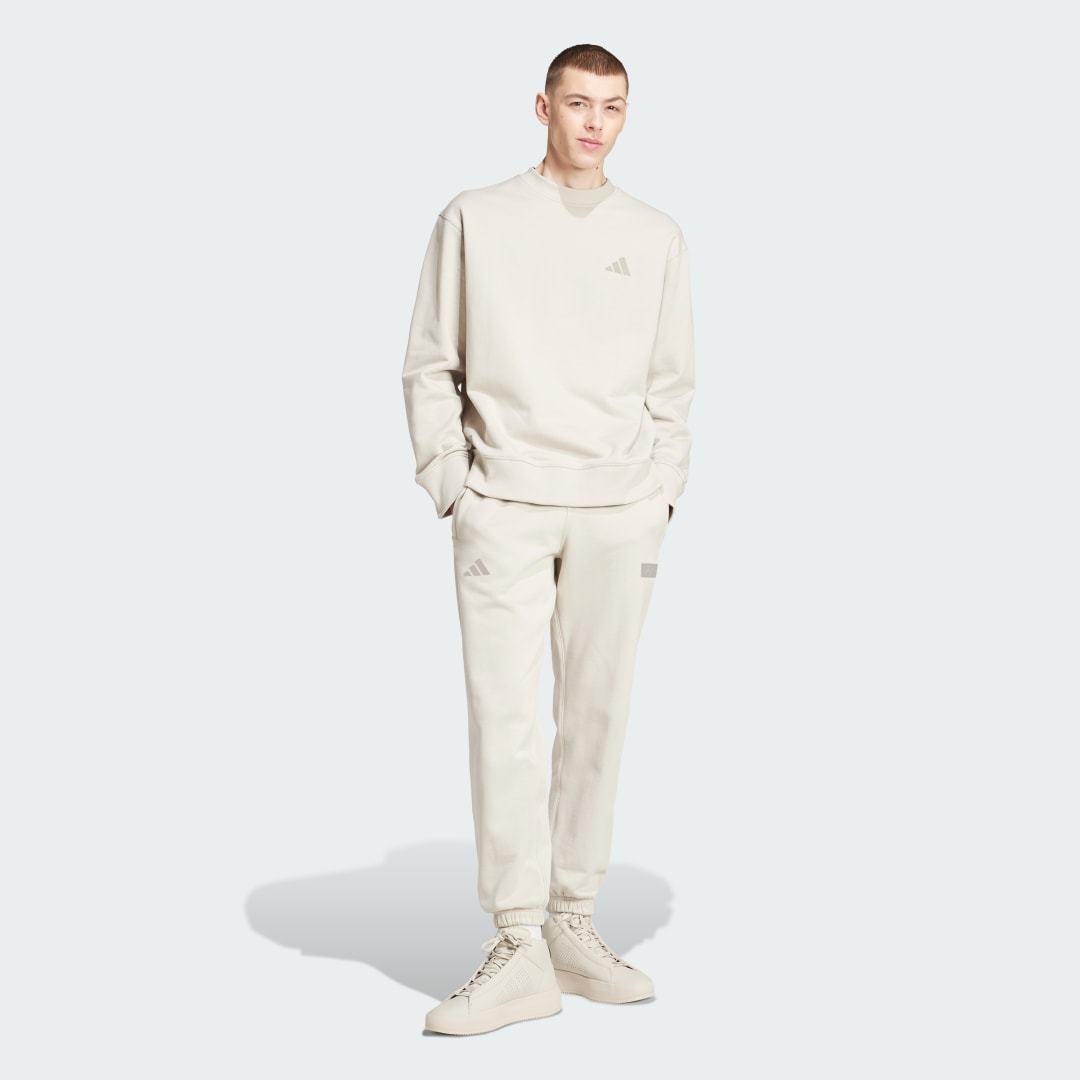 Adidas MERCEDES AMG PETRONAS FORMULA ONE TEAM PREMIUM JOGGINGBROEK