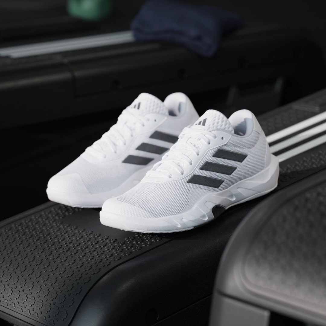 

adidas Tenis de Entrenamiento Amplimove Mujer, Blanco/negro/gris two