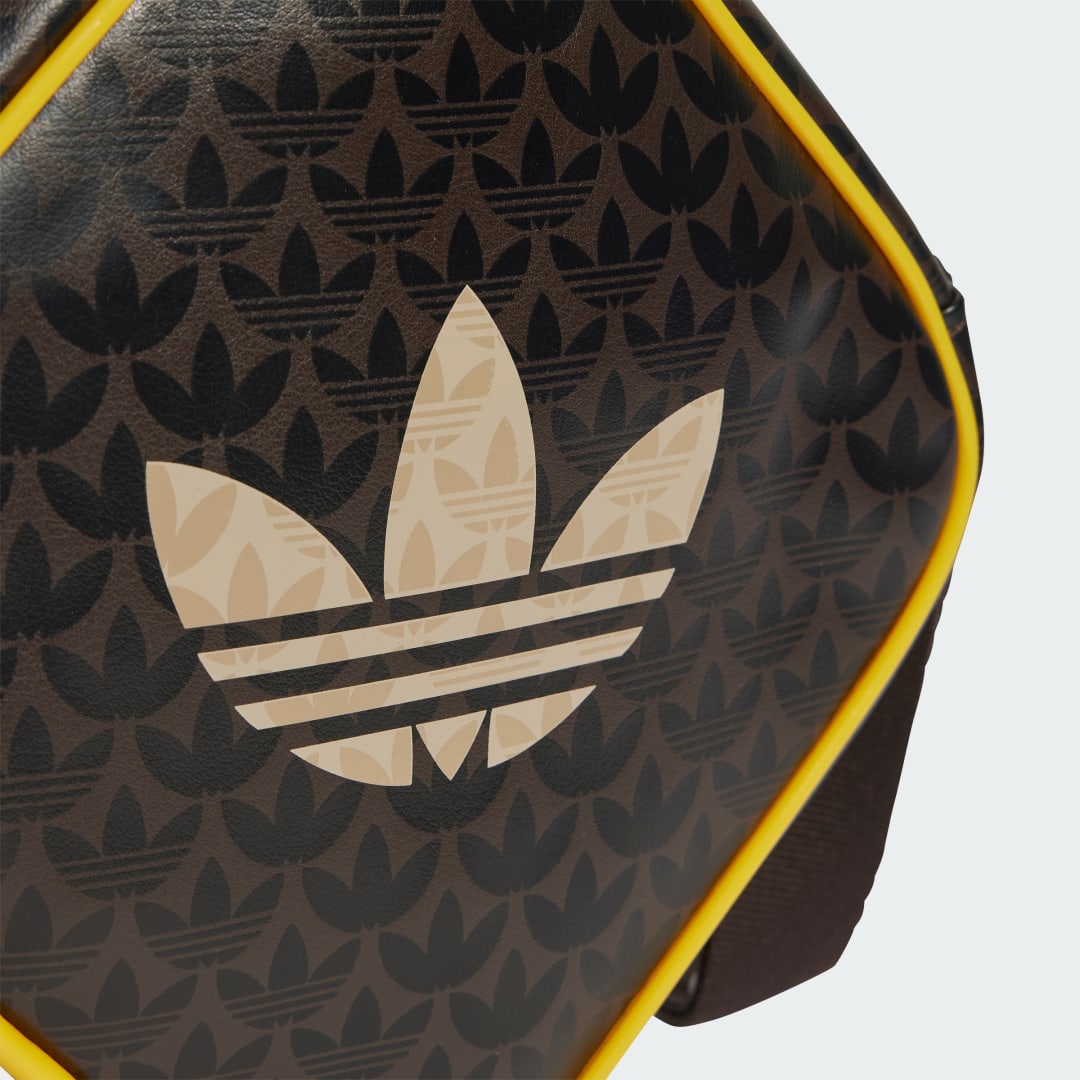 Adidas Monogram Diamond-Shaped Tas