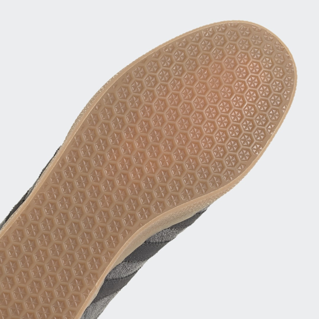 adidas Gazelle Grey Carbon Gum - GY7371 - Zapatillas Sneaker - TheSneakerOne