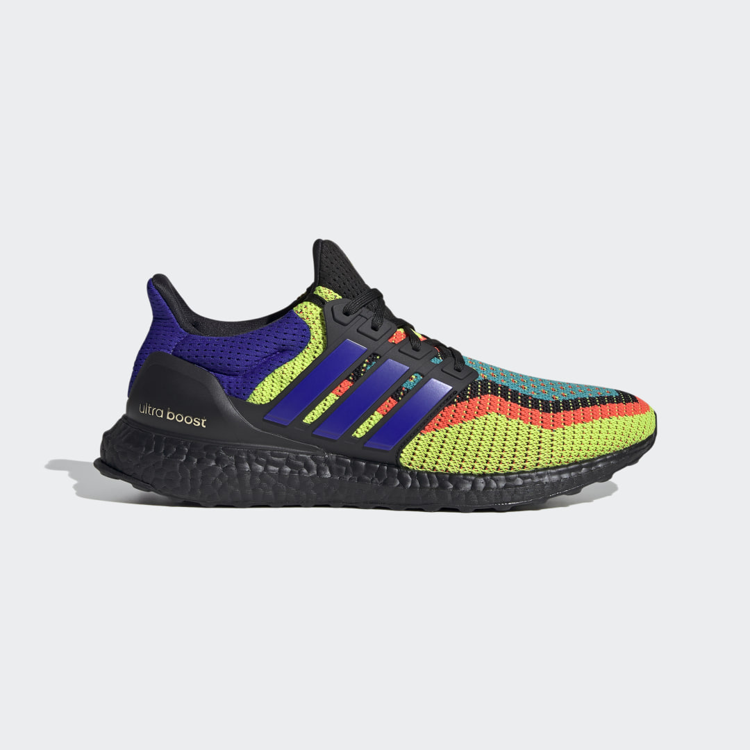 Ultraboost DNA Shoes Core Black / Cloud White / Solar Red