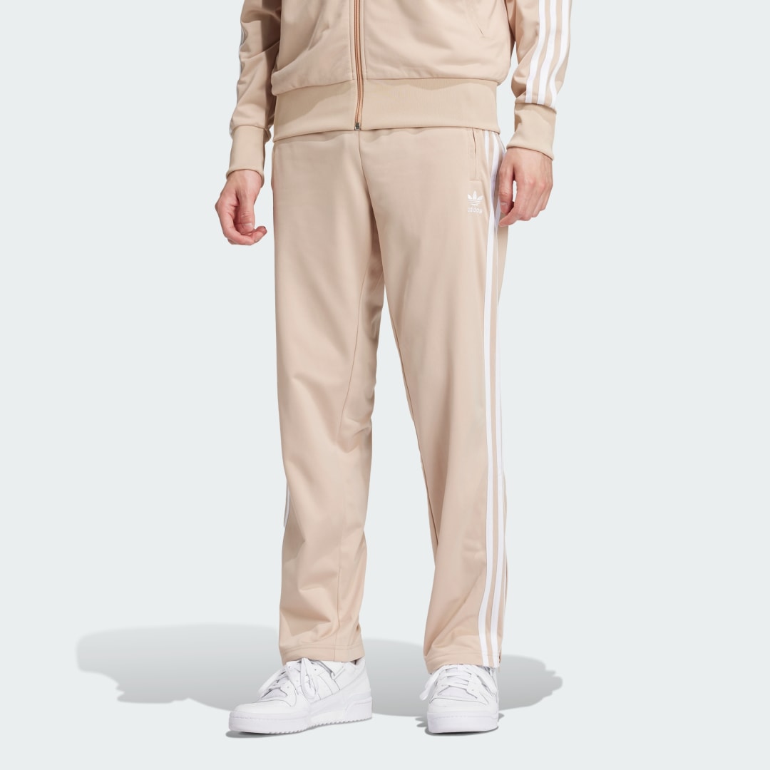 

adidas Pantalón Deportivo Adicolor Classics Firebird Hombre, Beige