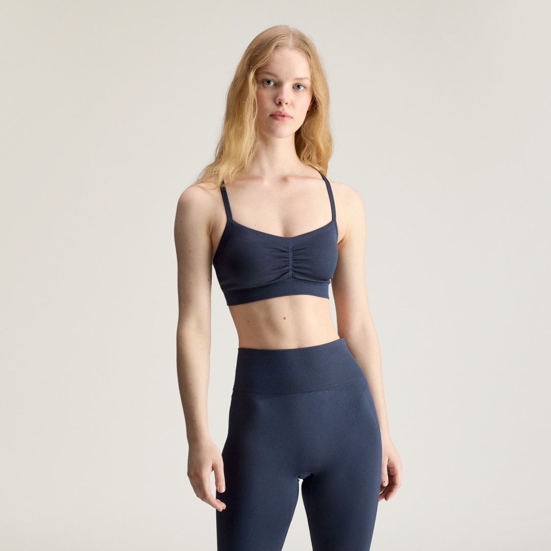 Brassière de yoga sans couture adidas by Stella McCartney