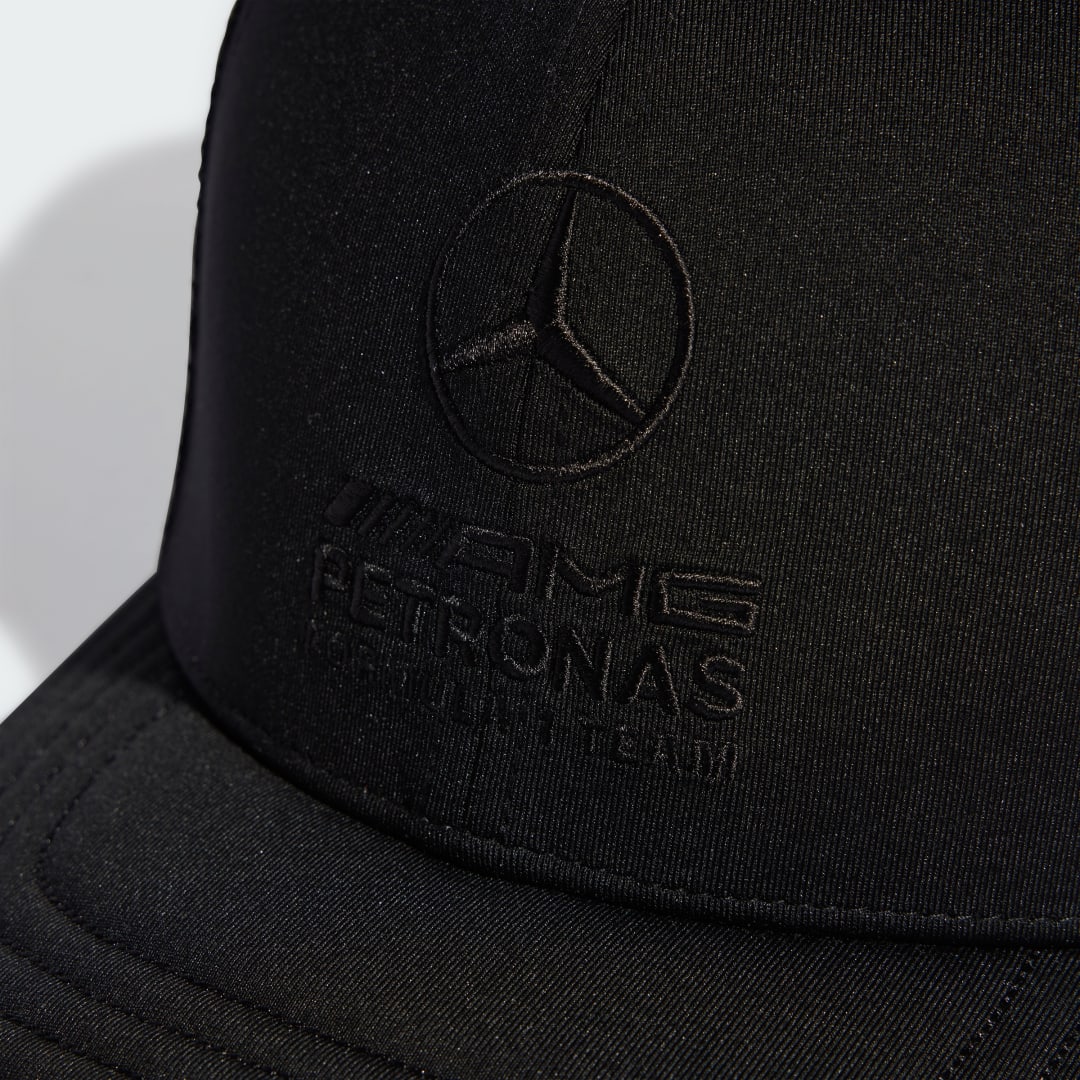 Thumbnail - Mercedes - AMG Petronas Formula 1 Team Night Trucker Kappe