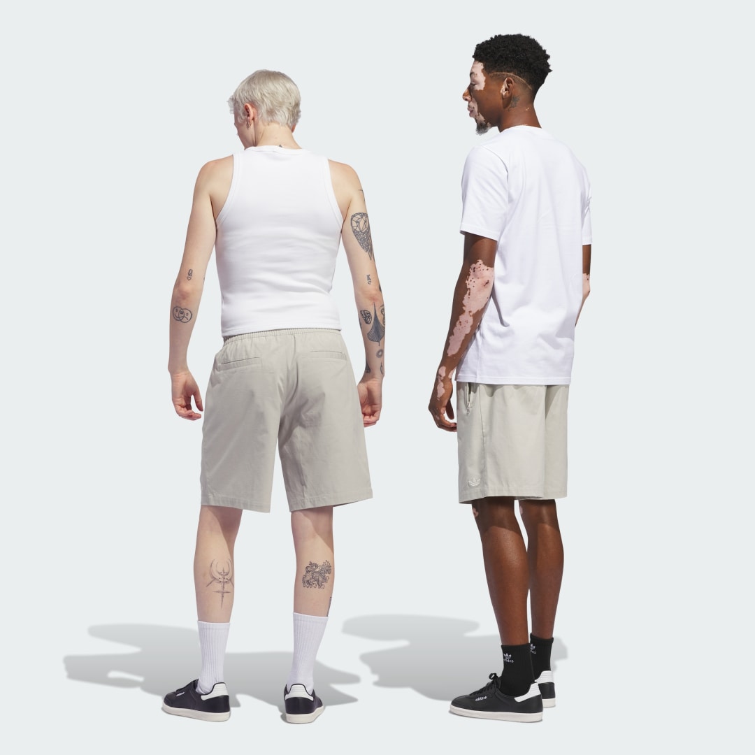 

adidas Shorts de Skateboarding (Unisex) Unisex, Putty gris/ivory
