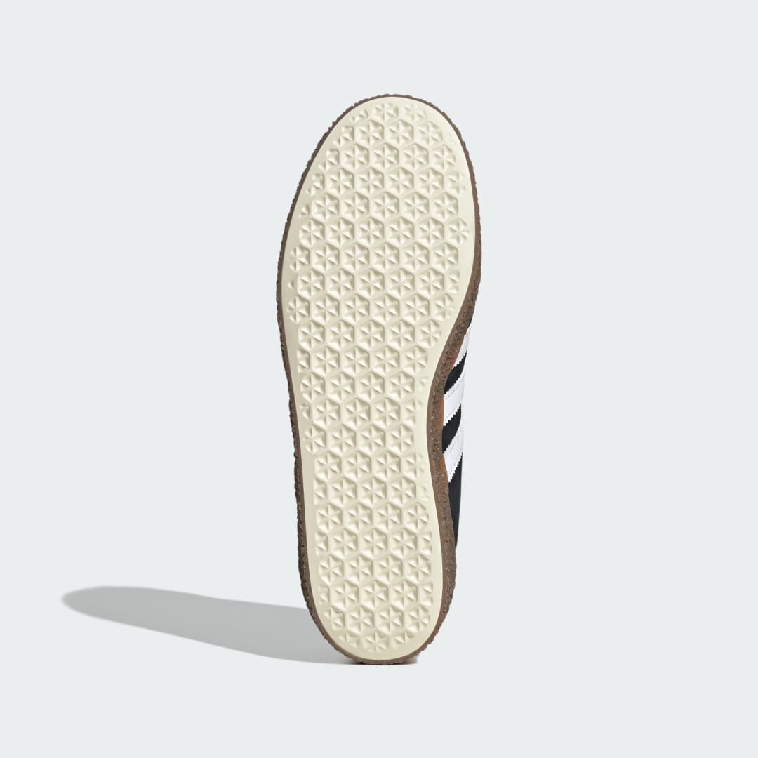 Thumbnail - Montreal RM Schuh