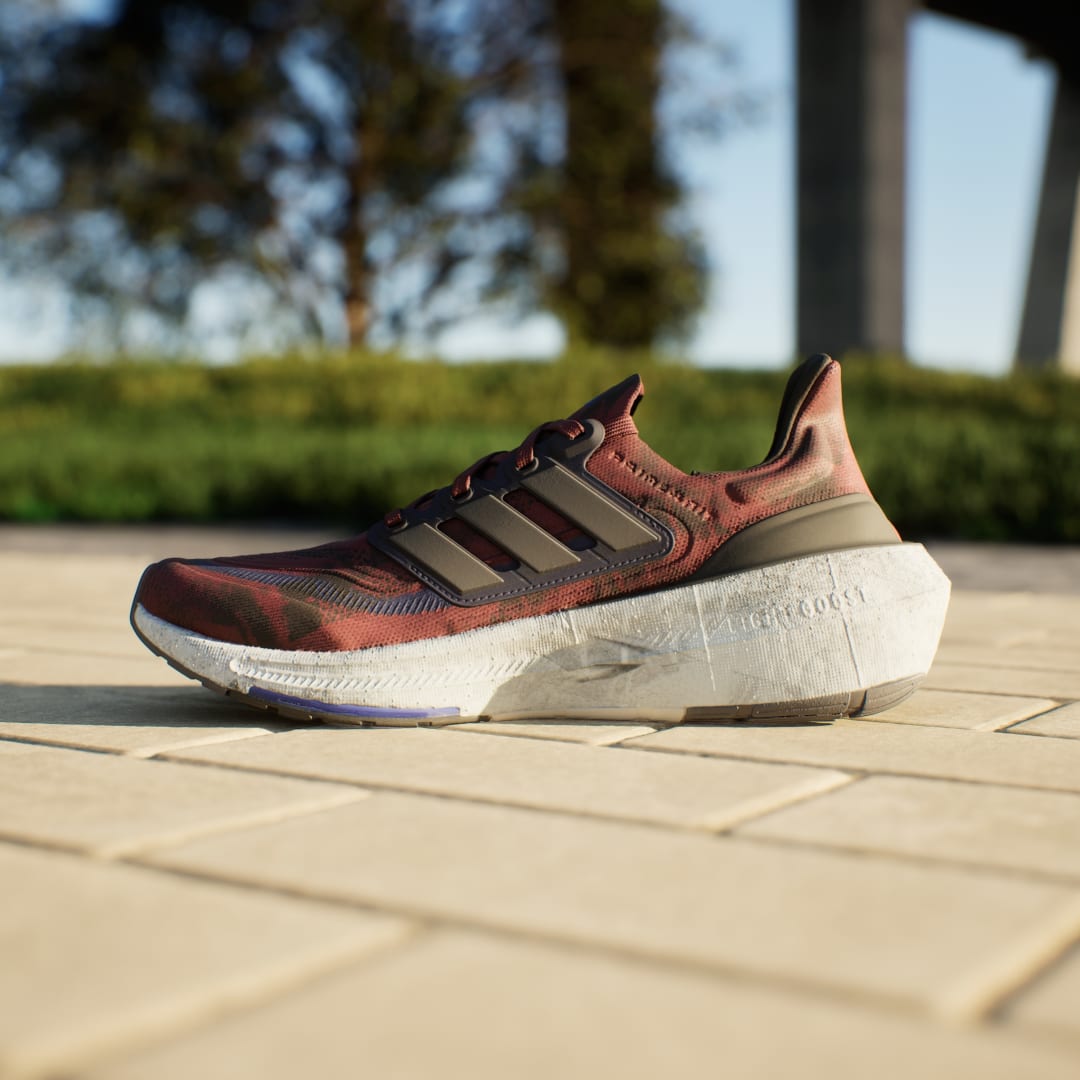 

adidas Tenis Ultraboost Light Unisex, Shadow rojo/charcoal/dark azul