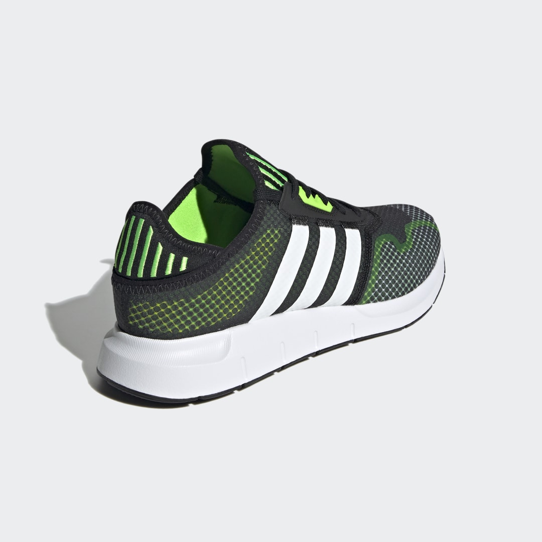 фото Кроссовки swift run x adidas originals