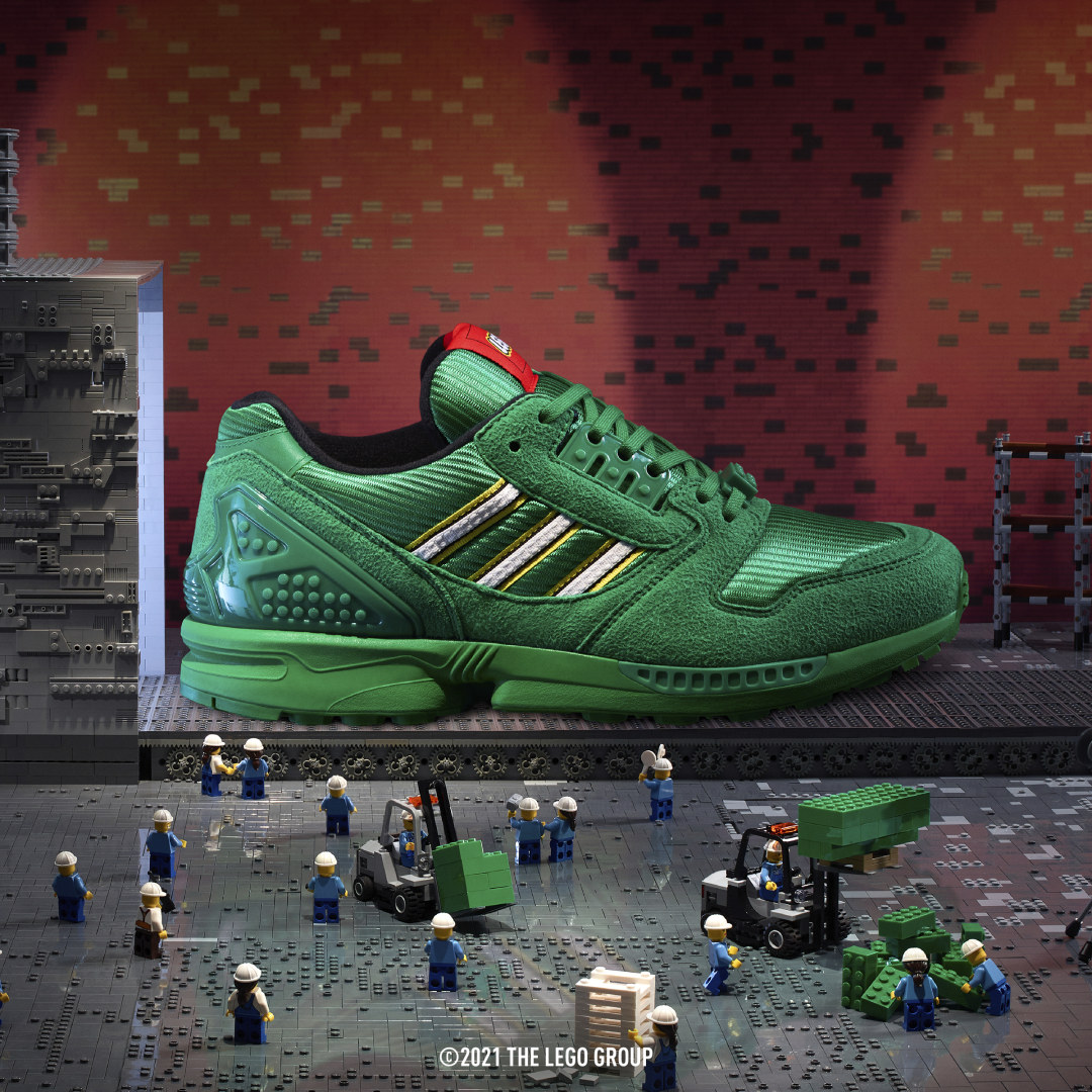фото Кроссовки adidas zx 8000 x lego®