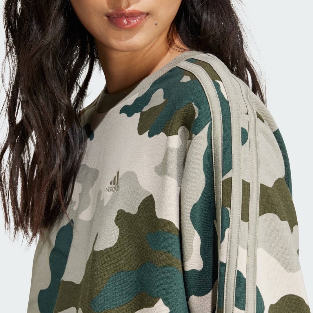 

adidas Buzo Corto Essentials 3 Rayas Estampado de Camuflaje Mujer, Plata