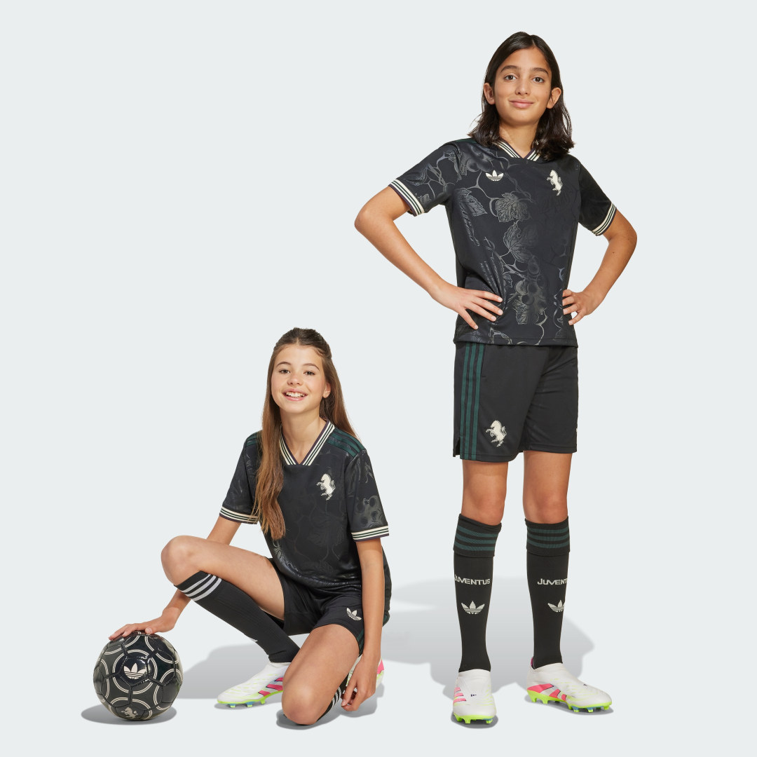 Image of Short kit Third junior Juventus 25/26 cod002
