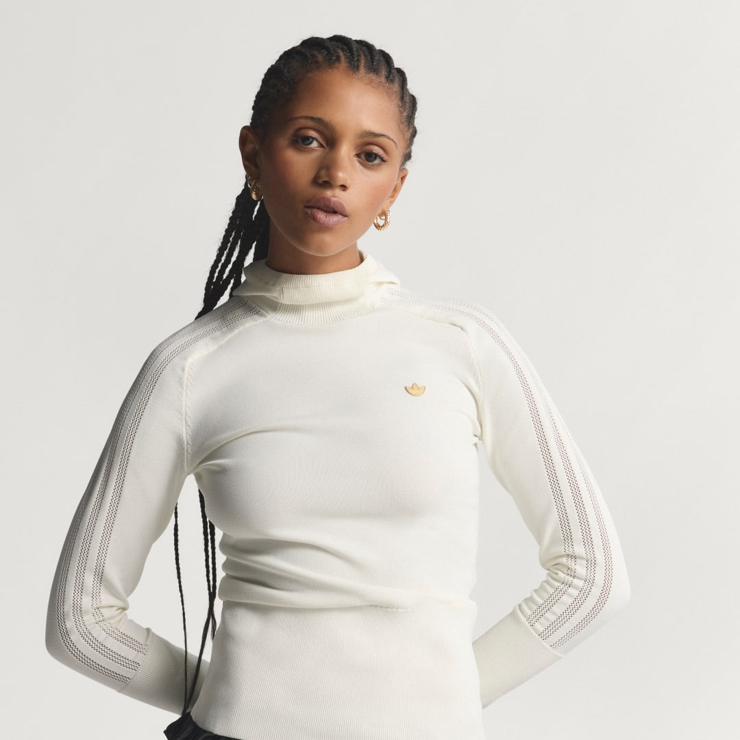 PULL EN MAILLE À MANCHES LONGUES ET CAPUCHE - vue 2