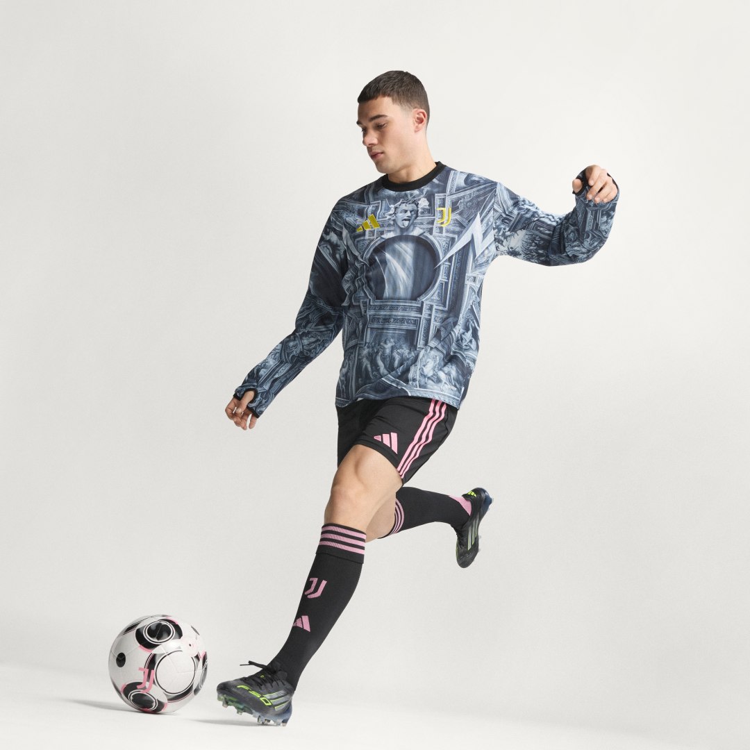 Thumbnail - JUVENTUS TURIN 25/26 PRE-MATCH WARM TOP