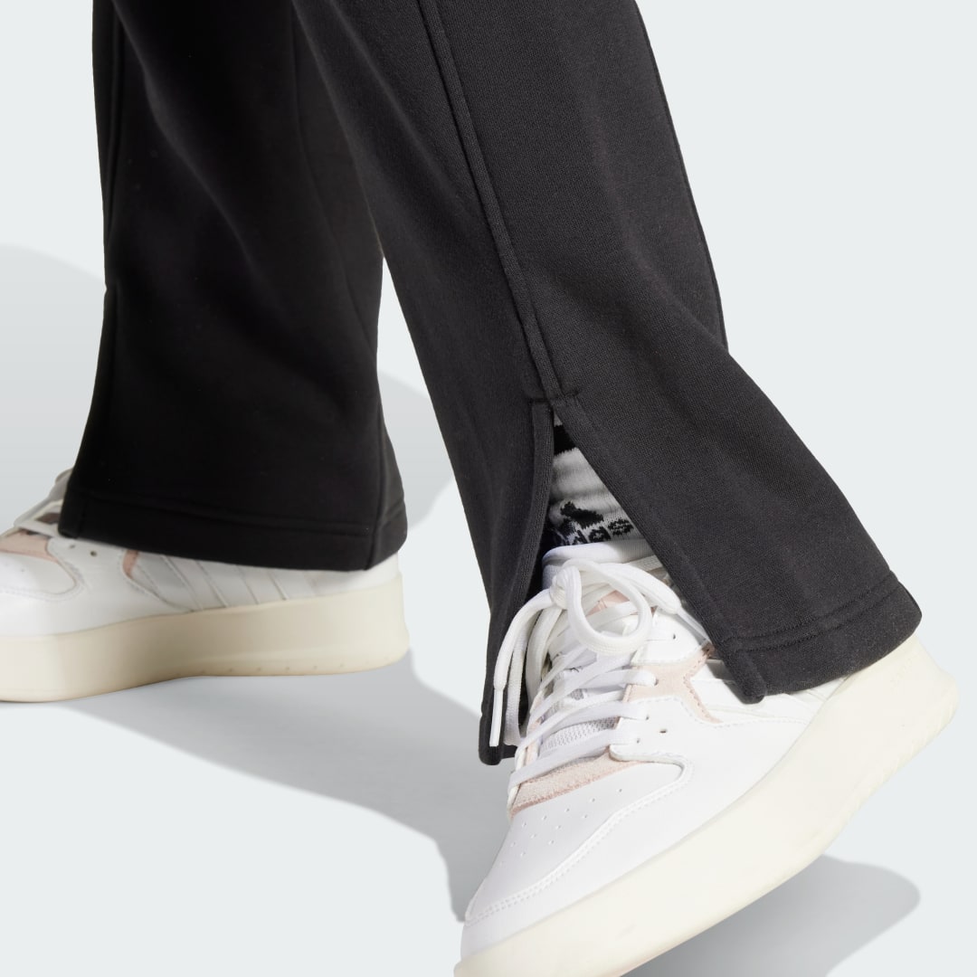 Adidas Signature Graphic Embroidery Fleece Straight Leg Broek