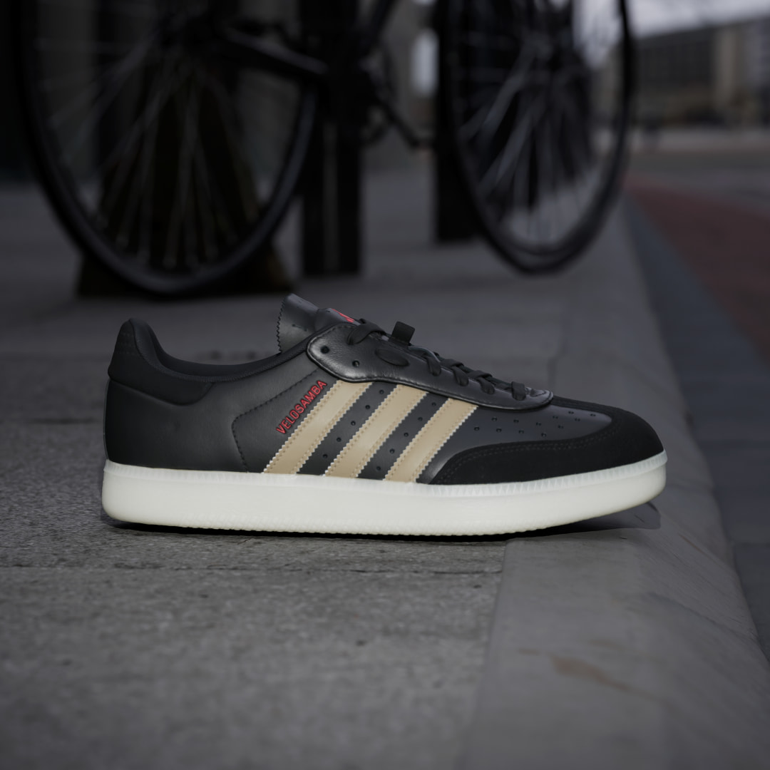Adidas Samba sneaker Core Black / Cyber Metallic / Pure Ruby