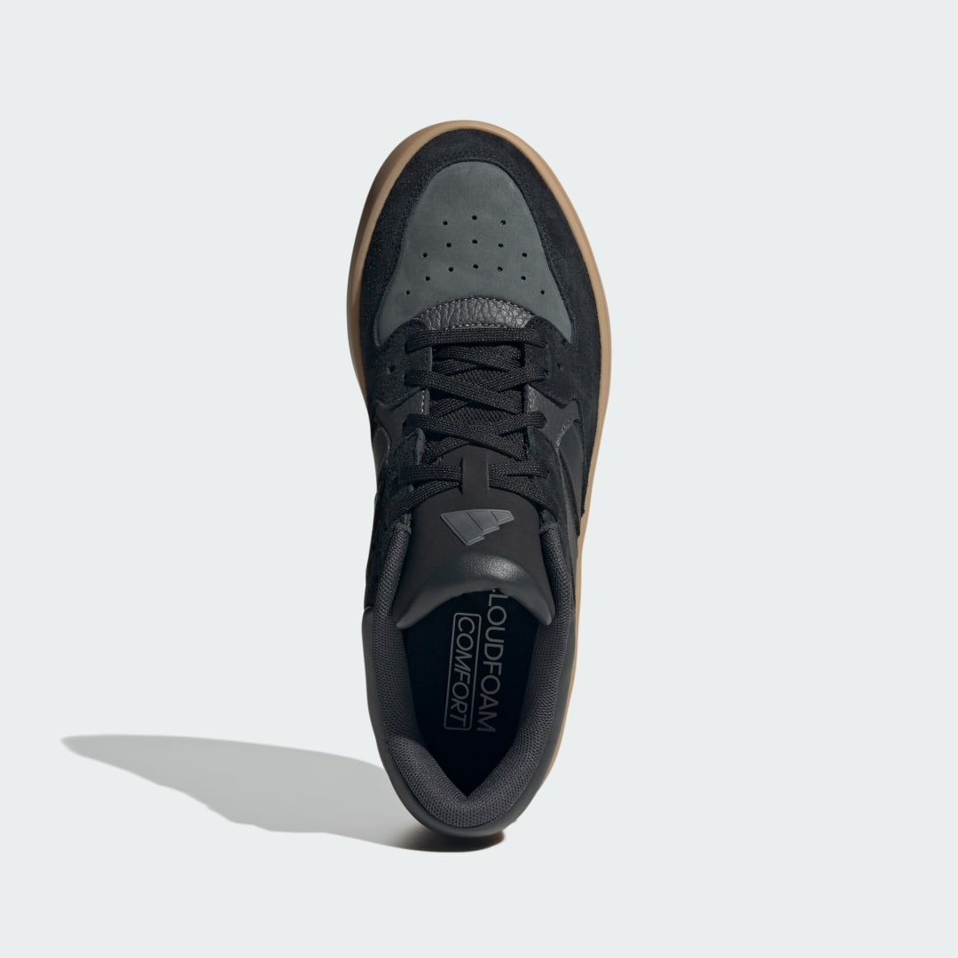 Chaussure Court 24