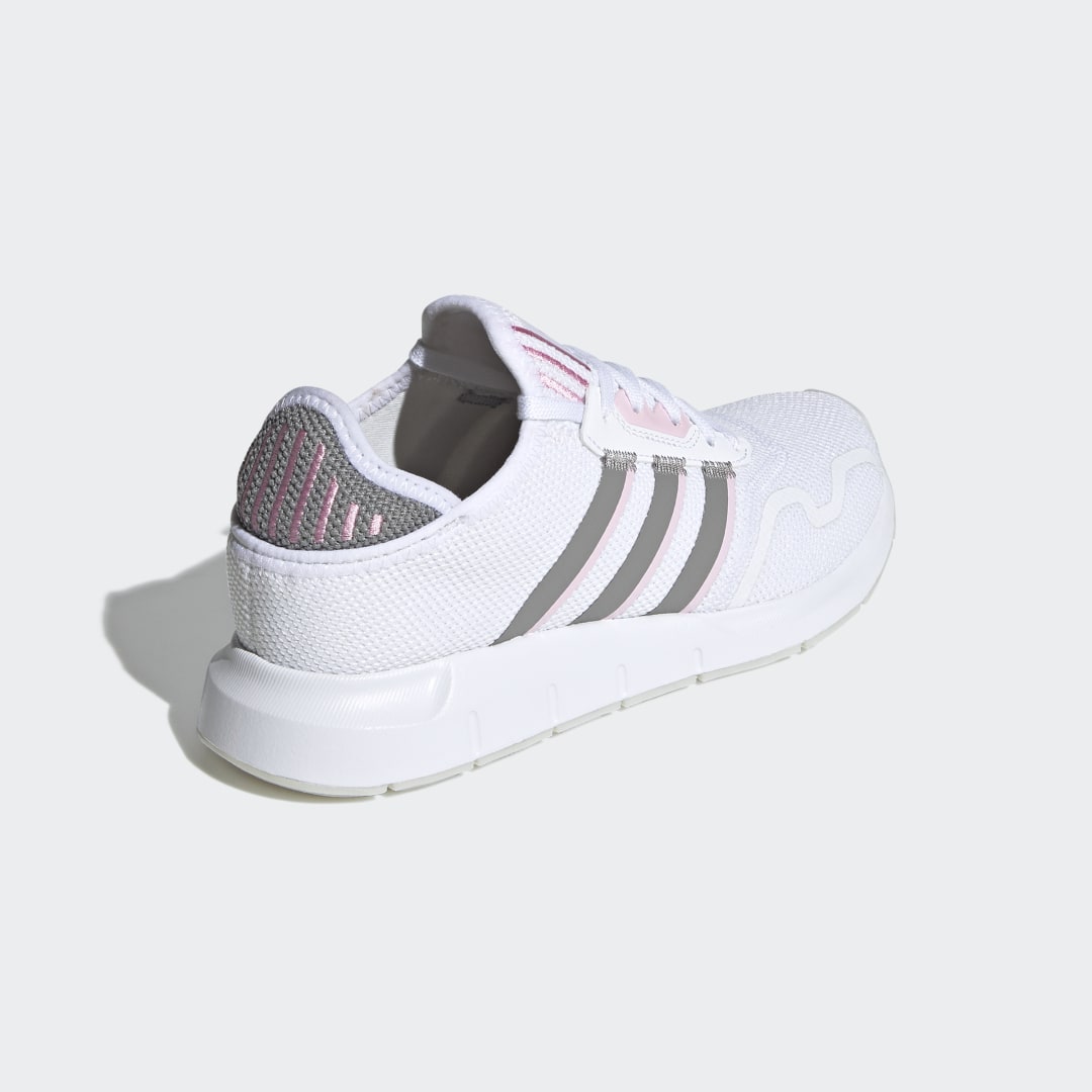 фото Кроссовки swift run x adidas originals