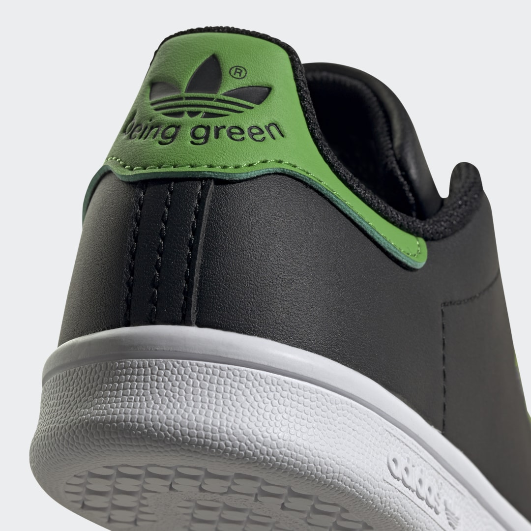 фото Кроссовки marvel stan smith adidas originals