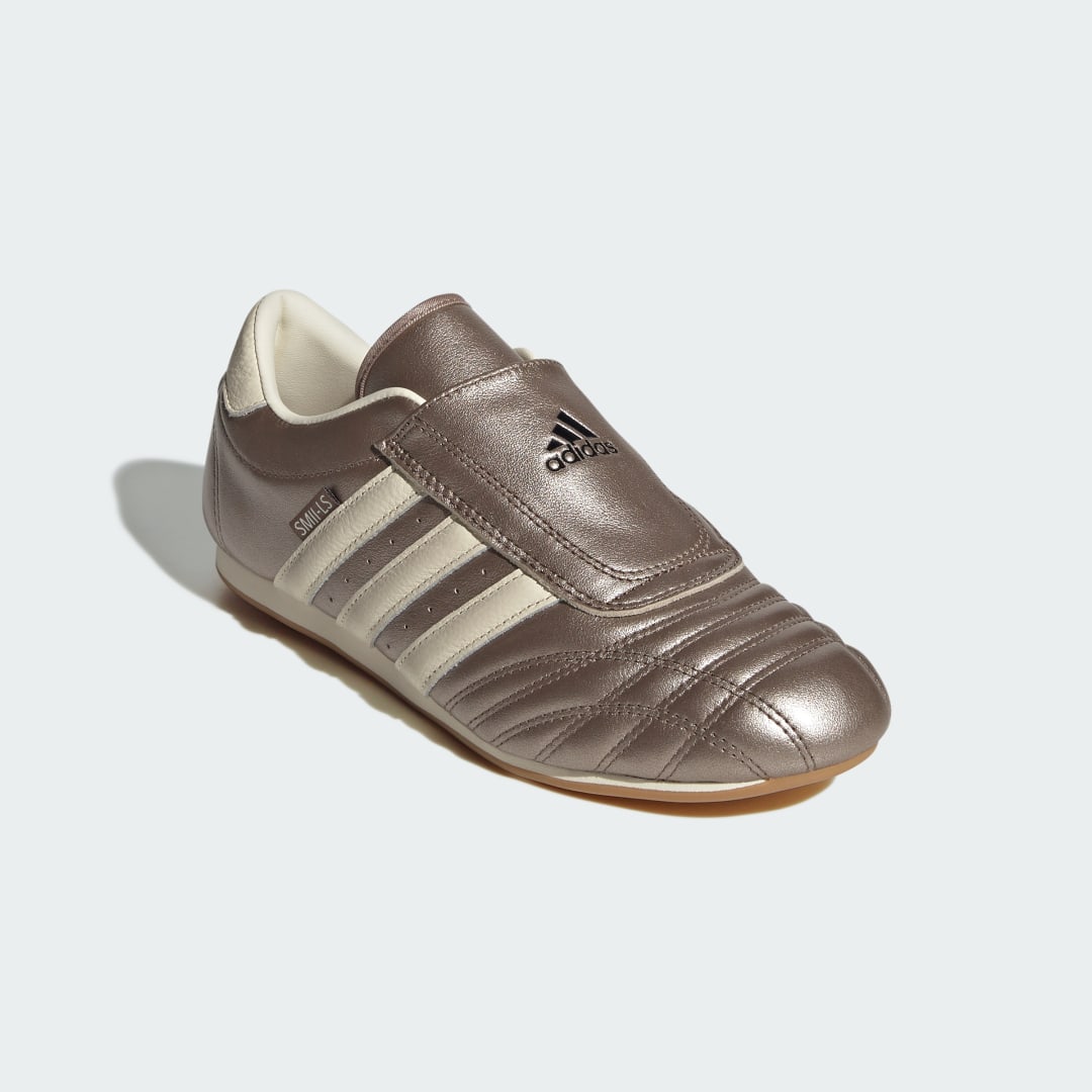 Adidas Taekwondo sneaker Earth Strata / Cream White / Gum