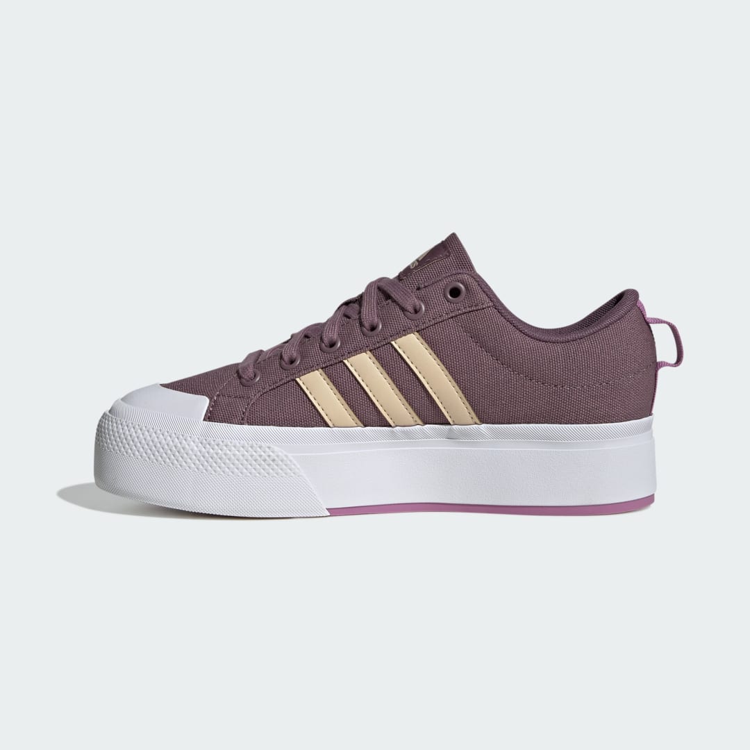 

adidas Tenis de Plataforma Bravada 2.0 Mujer, Shadow fig/crystal sand/blanco