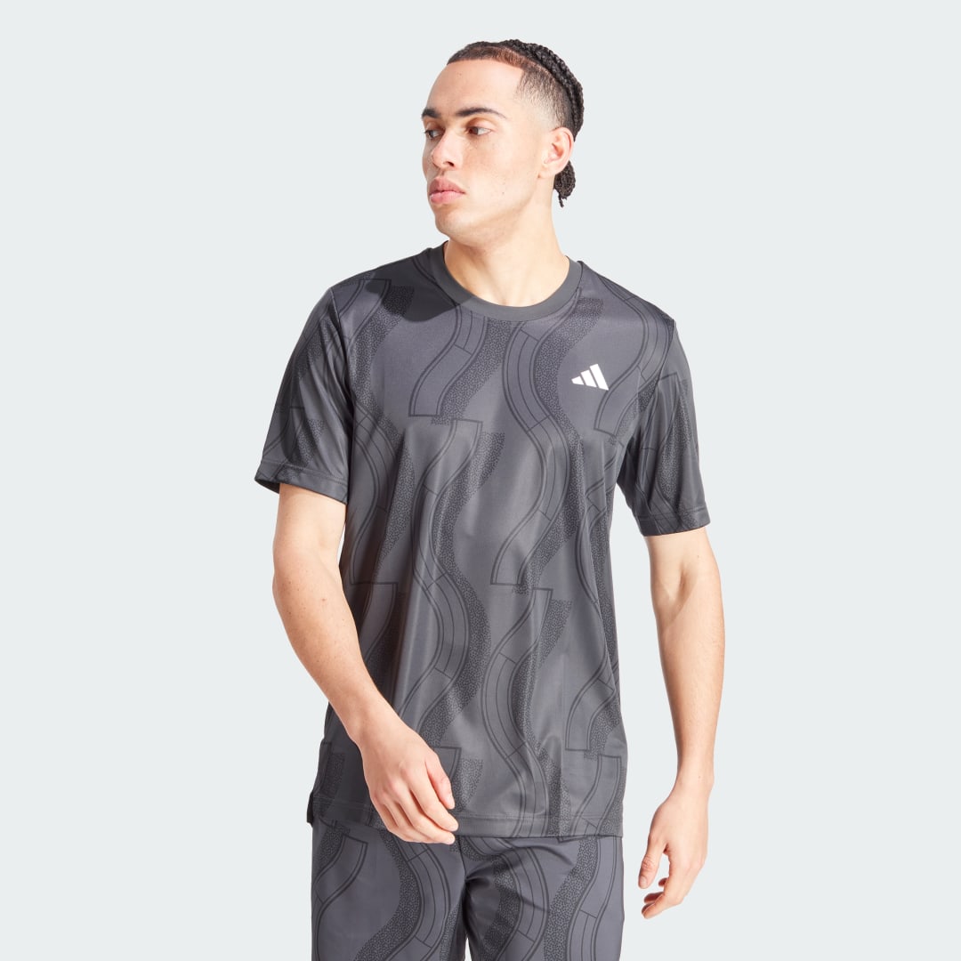 

adidas Playera Club Para Tenis Estampada Hombre, Carbon/negro