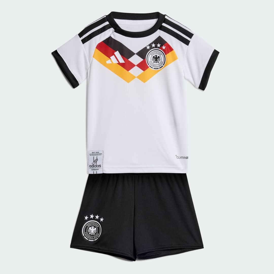 Tenue bébé Germany 26 Home