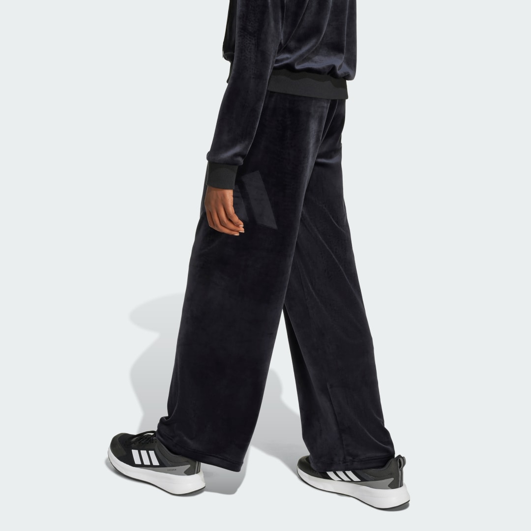 Thumbnail - Seasonal Essentials Holiday Pack Wide Leg Hose