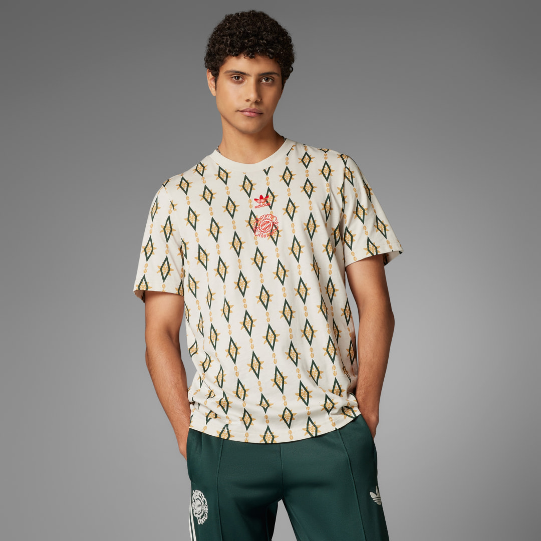 adidas FC Bayern Essentials Trefoil Tee