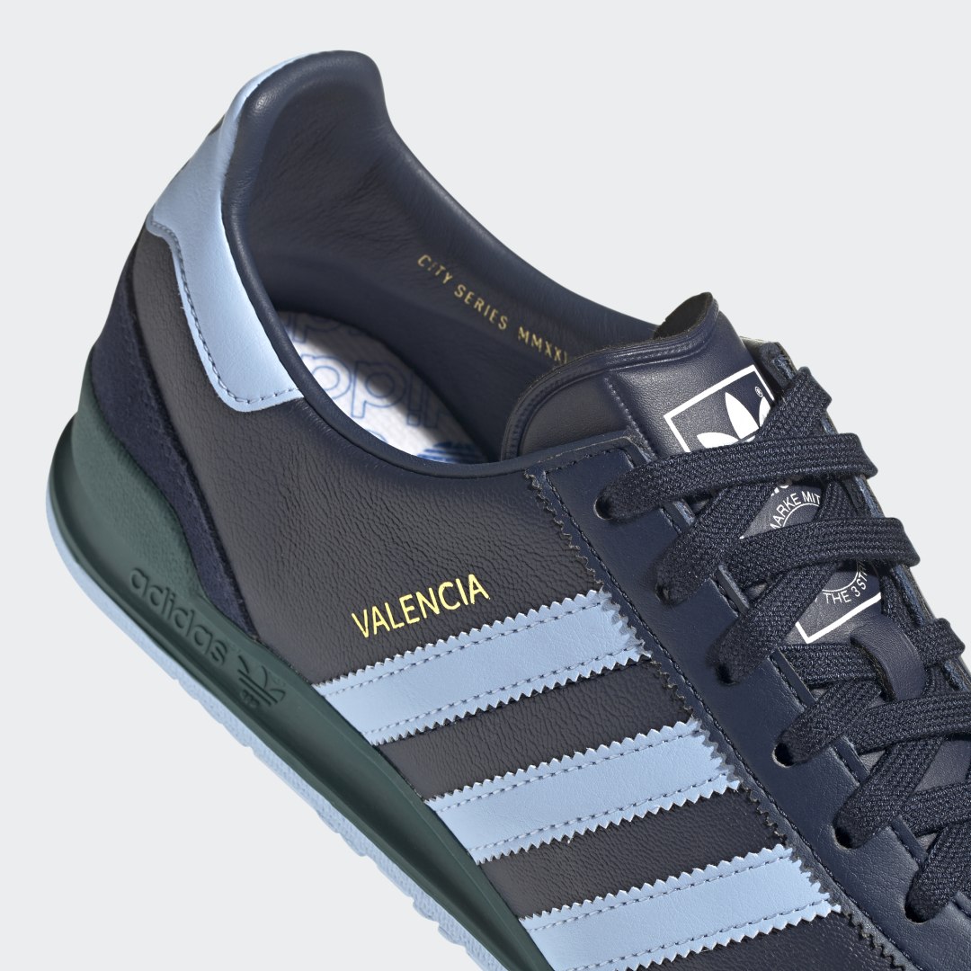 фото Кроссовки valencia adidas originals