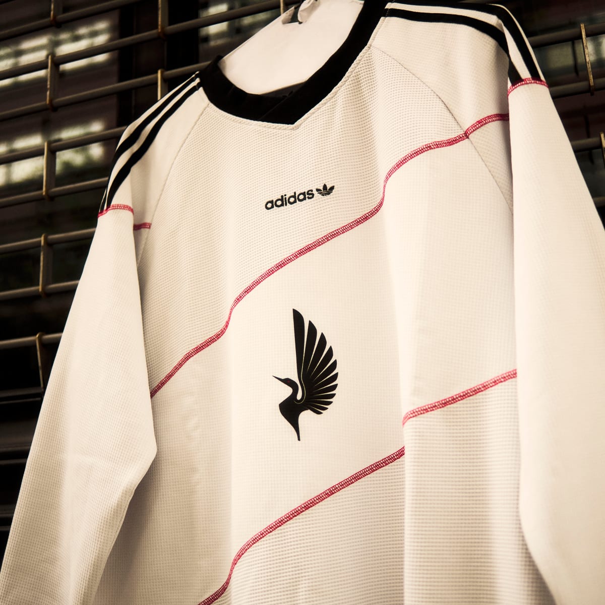 Confirmed | adidas - MNUFC X Familia Long Sleeve Jersey | JF8854
