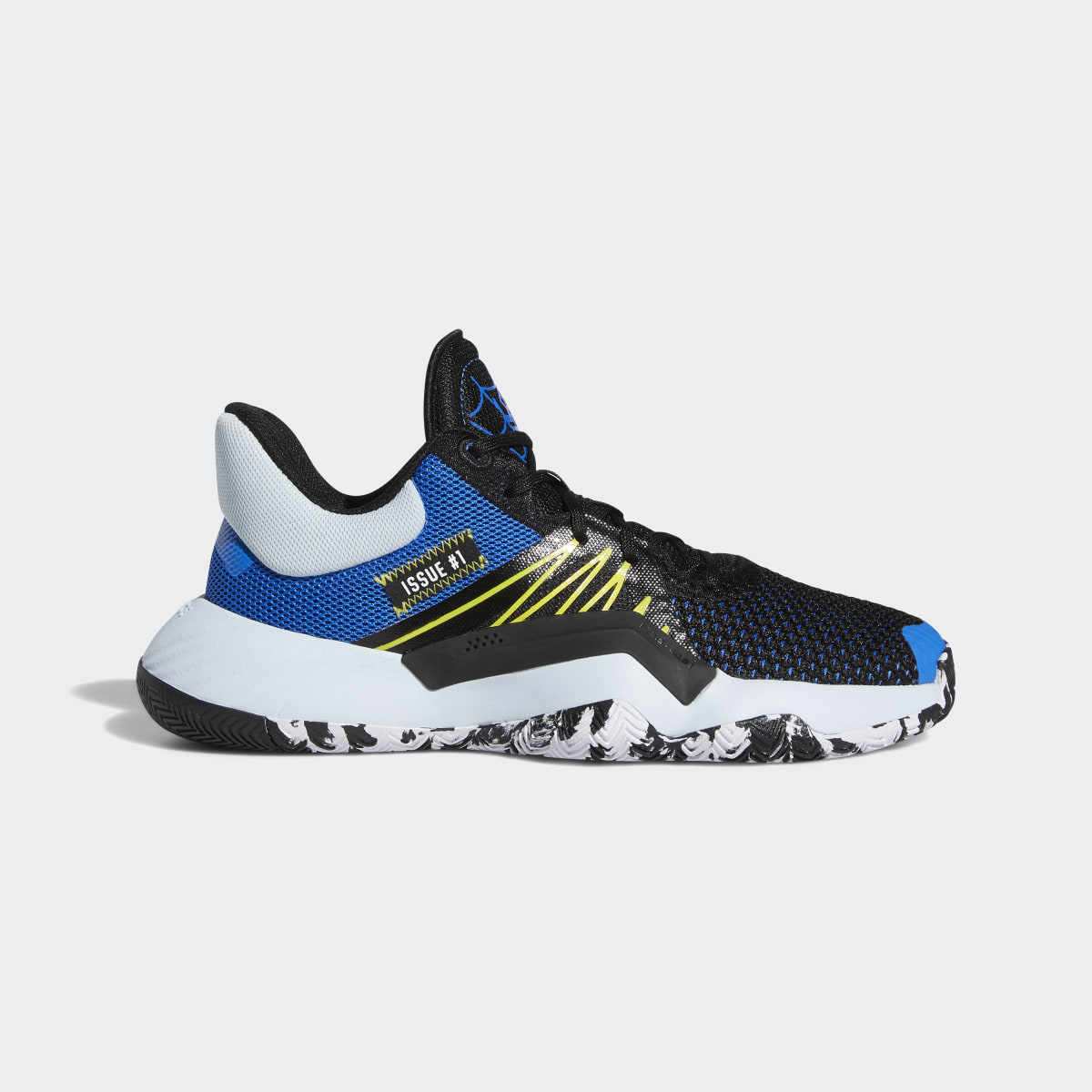 n sports shoes