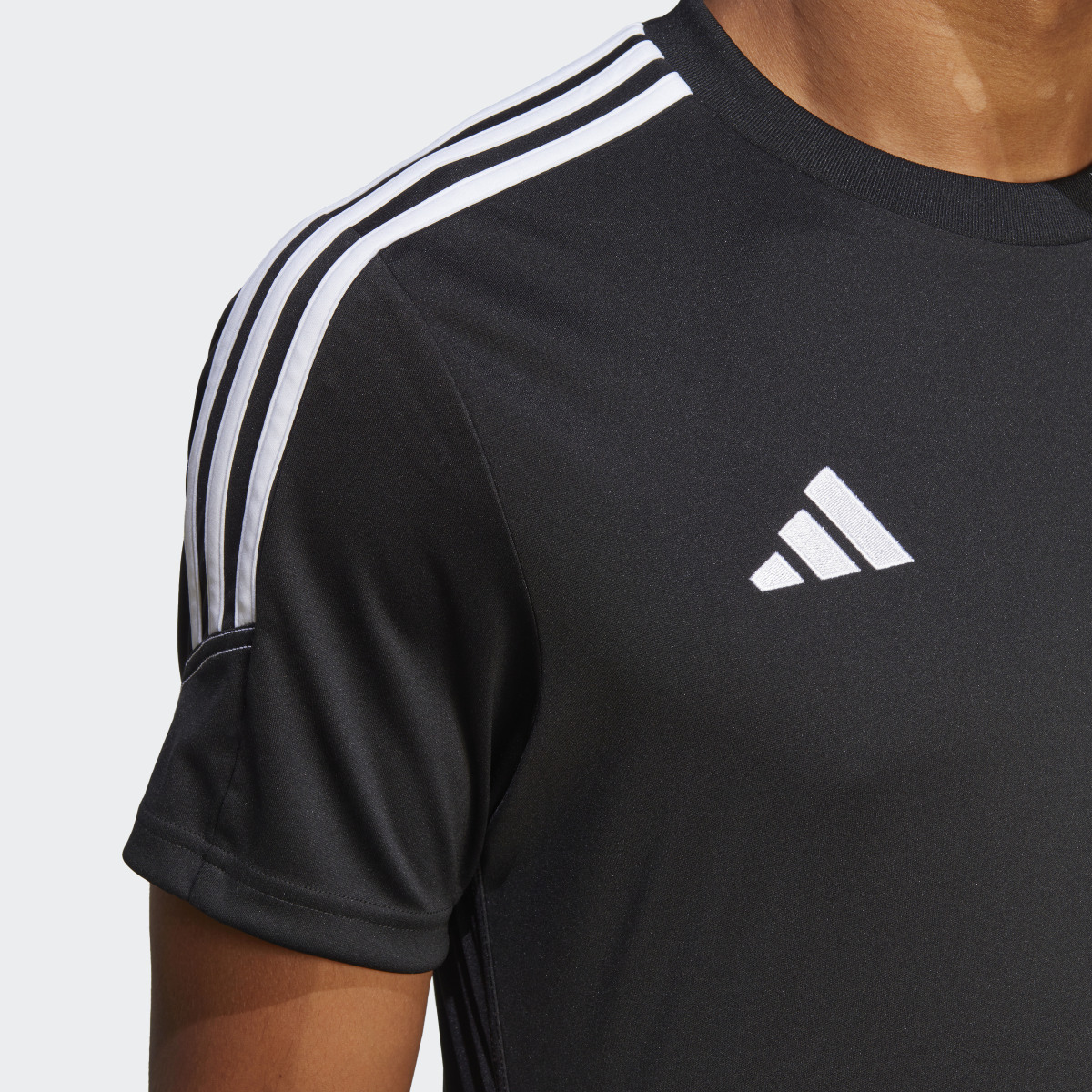 Adidas Camiseta entrenamiento Tiro 23 Club. 7