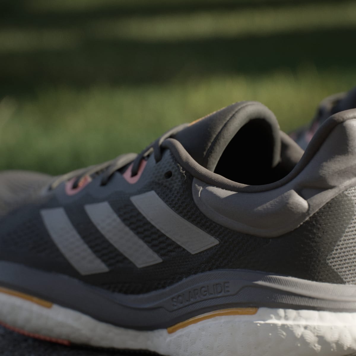 Adidas SOLARGLIDE 6 Ayakkabı. 8