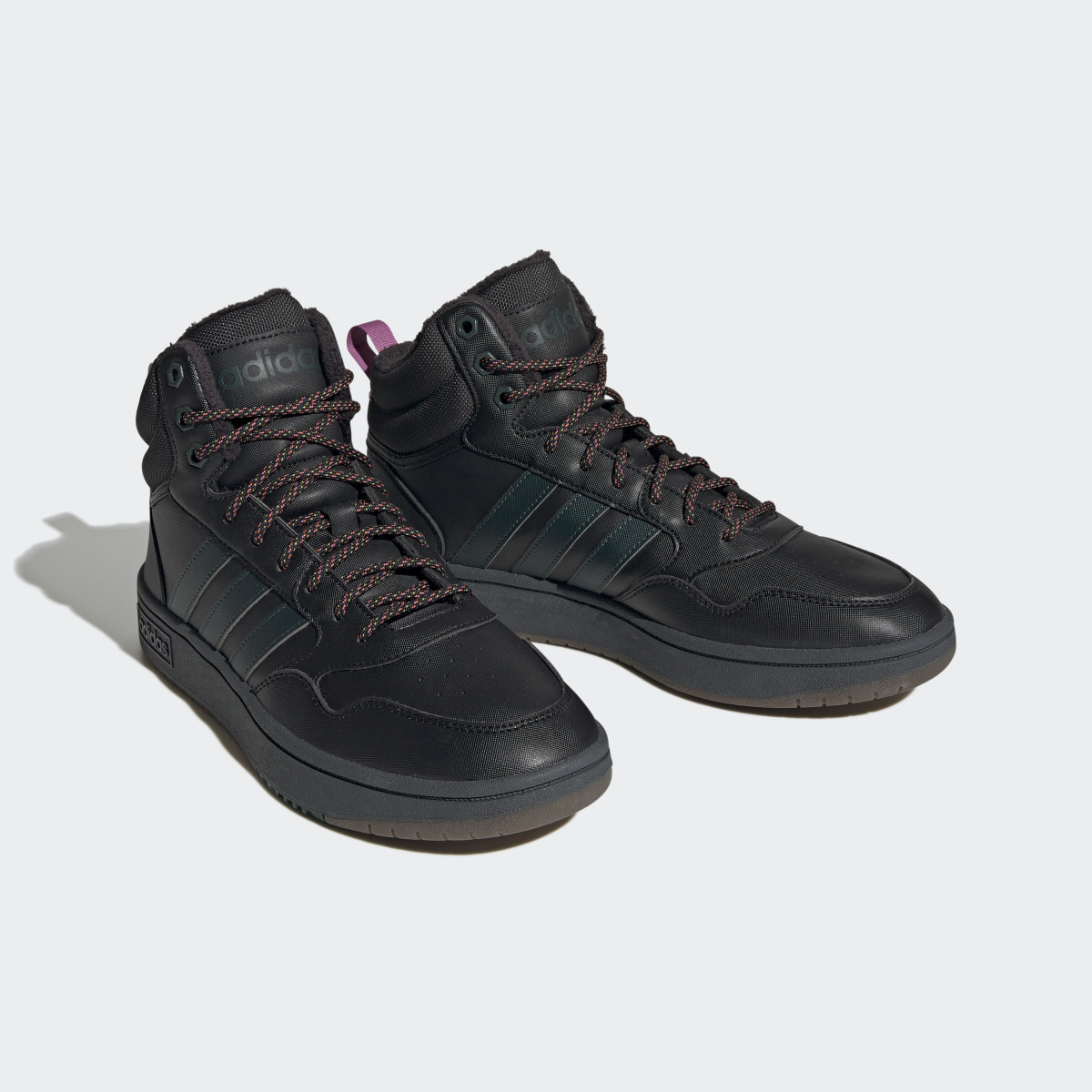 Adidas Scarpe Hoops 3.0 Mid Lifestyle Basketball Classic Fur Lining Winterized. 5