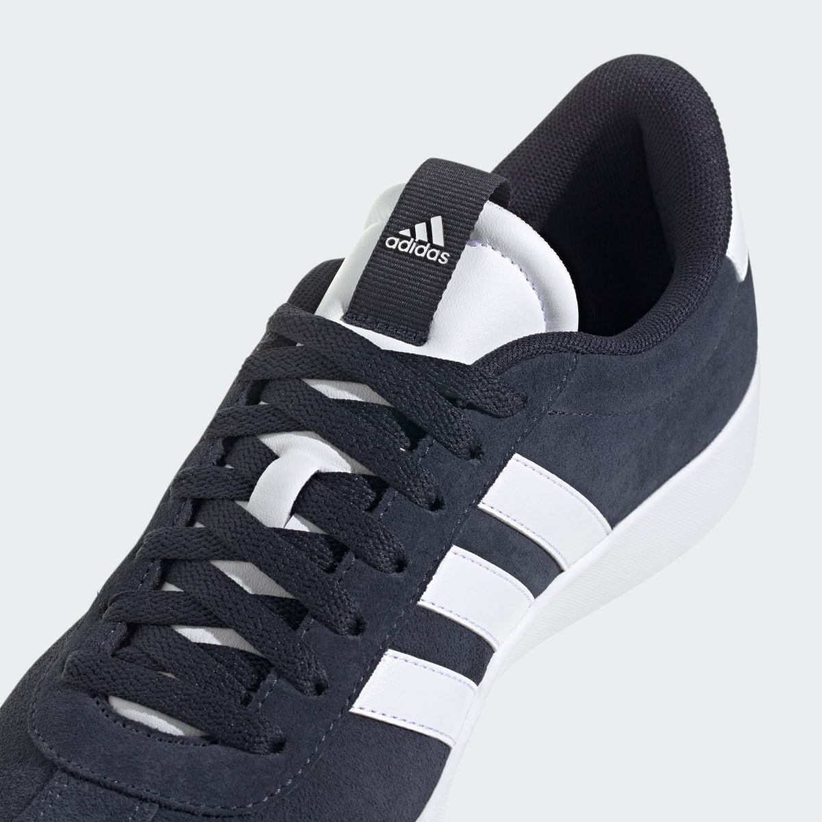 Adidas Zapatilla VL Court 3.0. 9