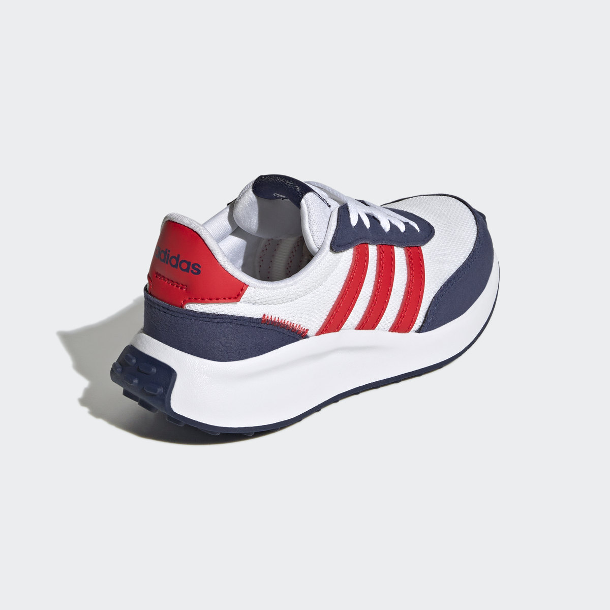 Adidas Sapatilhas Run 70s. 6