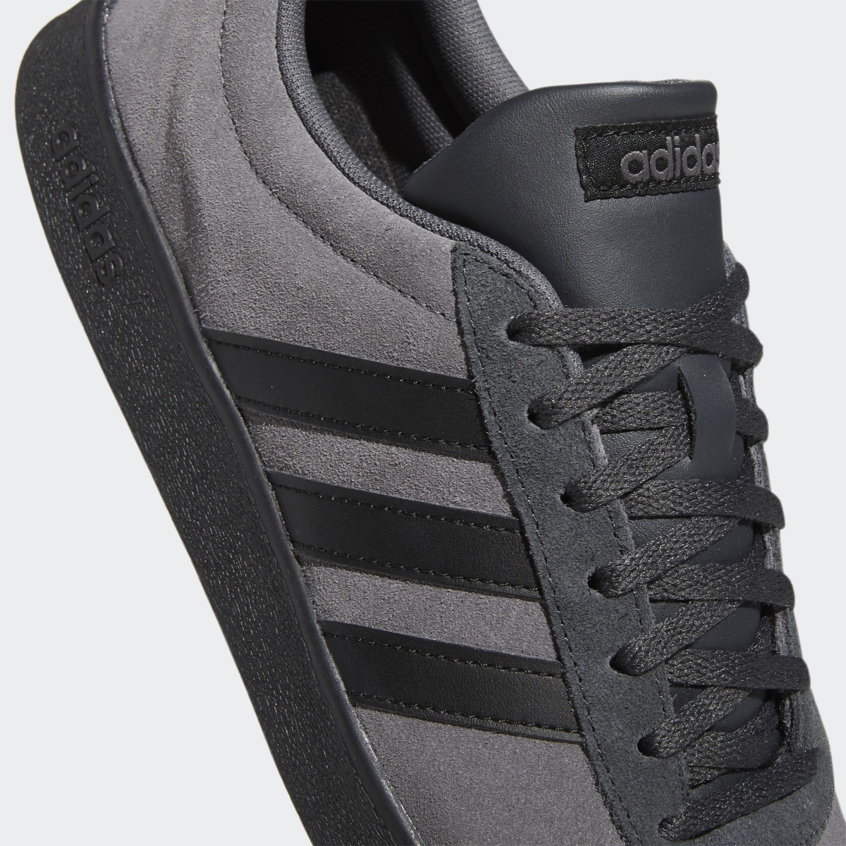 Adidas Zapatilla VL Court 2.0. 8