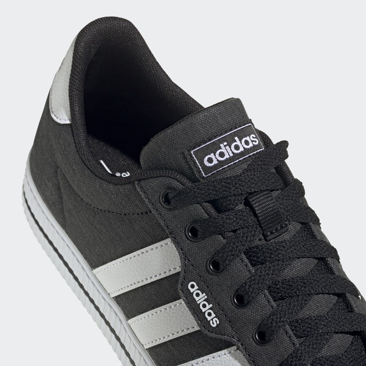 Adidas Chaussure Daily 3.0. 10