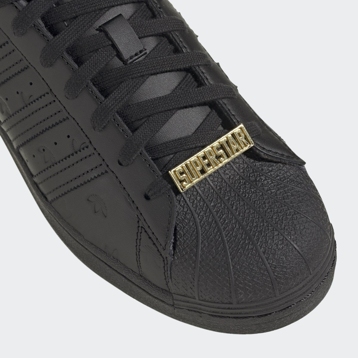 Adidas Chaussure Superstar. 9