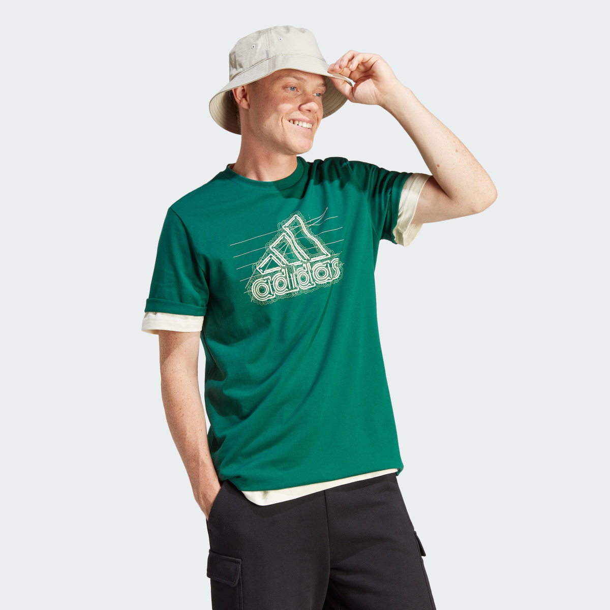 Adidas Camiseta Growth Badge Graphic. 4