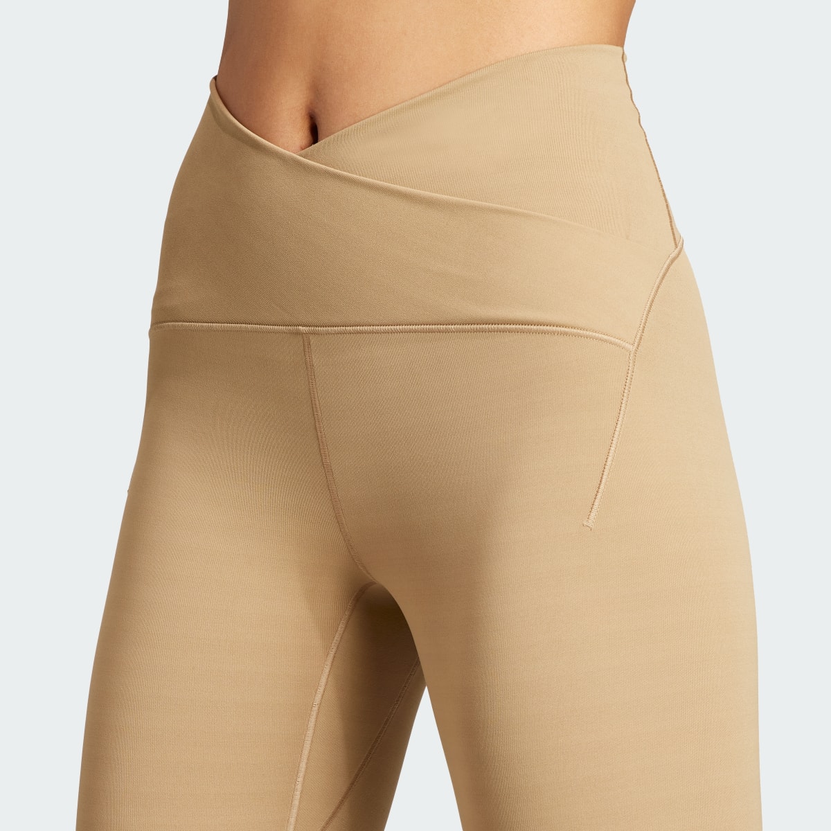 Adidas Legging de yoga 7/8 Studio Luxe taille croisée. 5