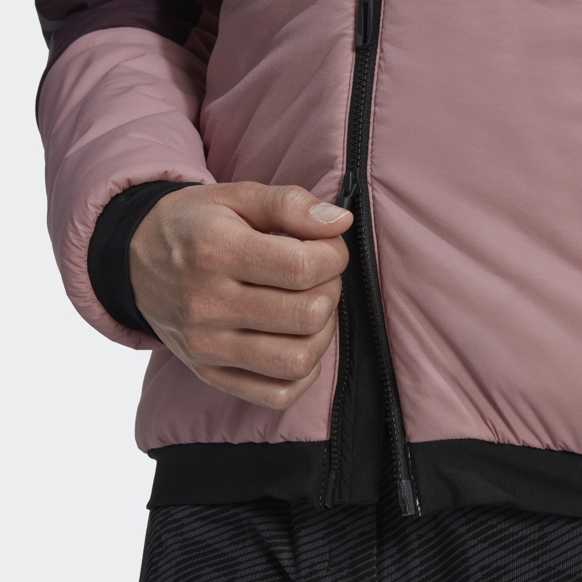 Adidas Chaqueta con capucha Terrex Techrock Stretch PrimaLoft®. 8