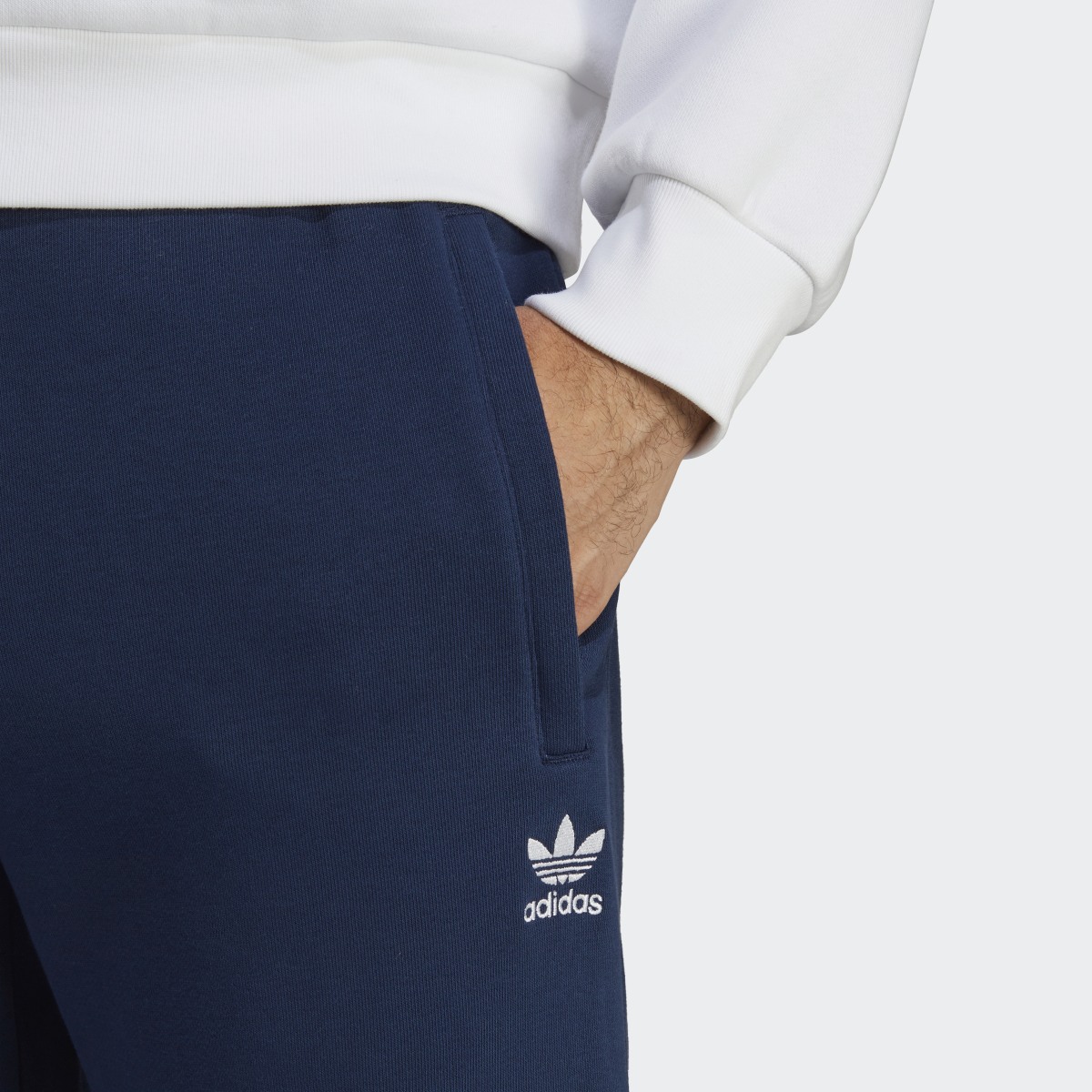 Adidas Trefoil Essentials Cargo Pants. 6