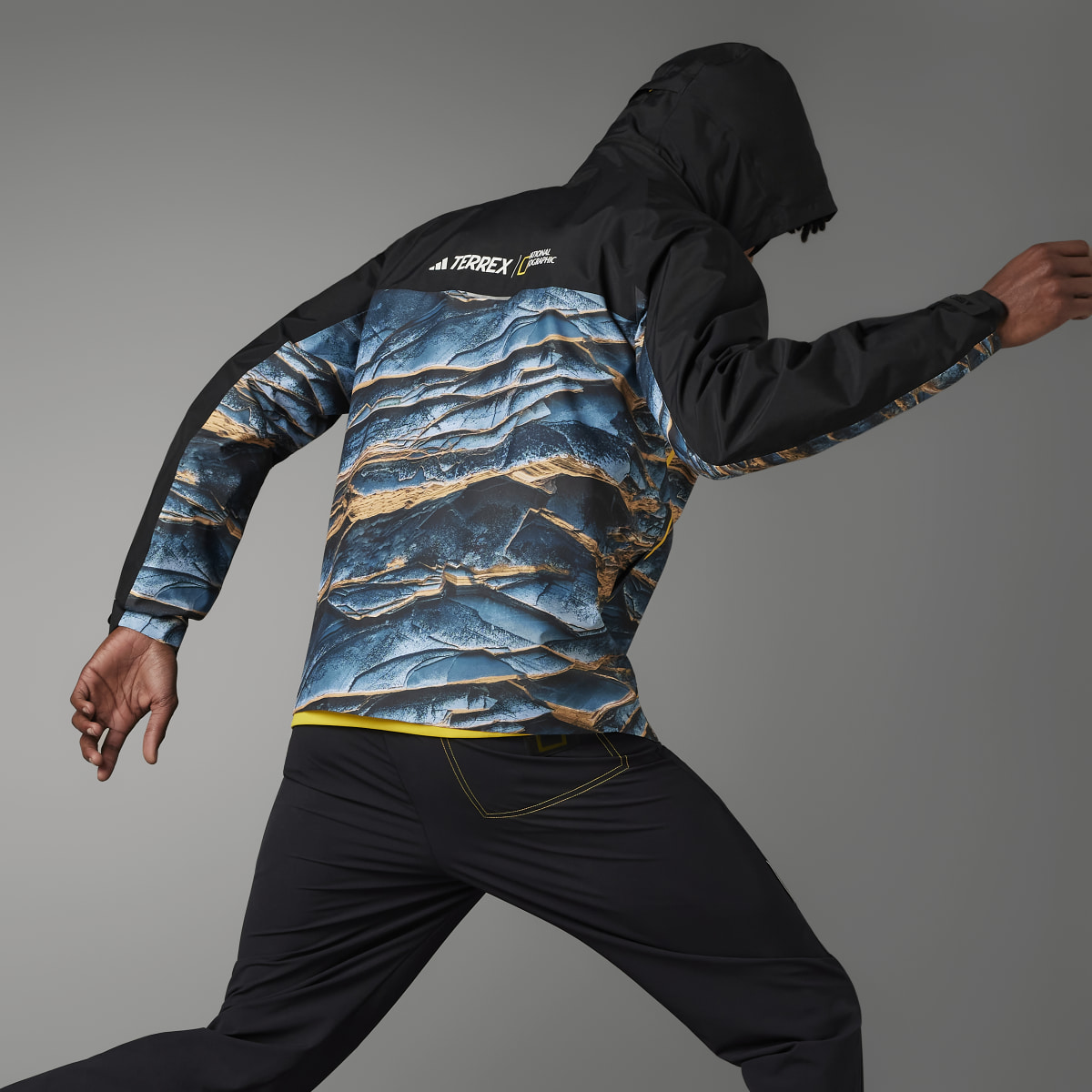 Adidas Chaqueta National Geographic RAIN.RDY. 9