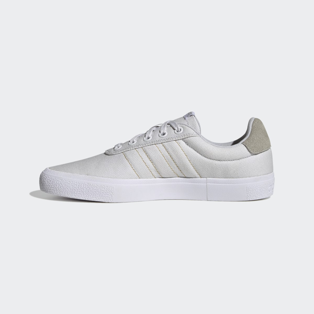 Adidas Chaussure Vulc Raid3r Lifestyle Skateboarding 3-Stripes Branding. 7