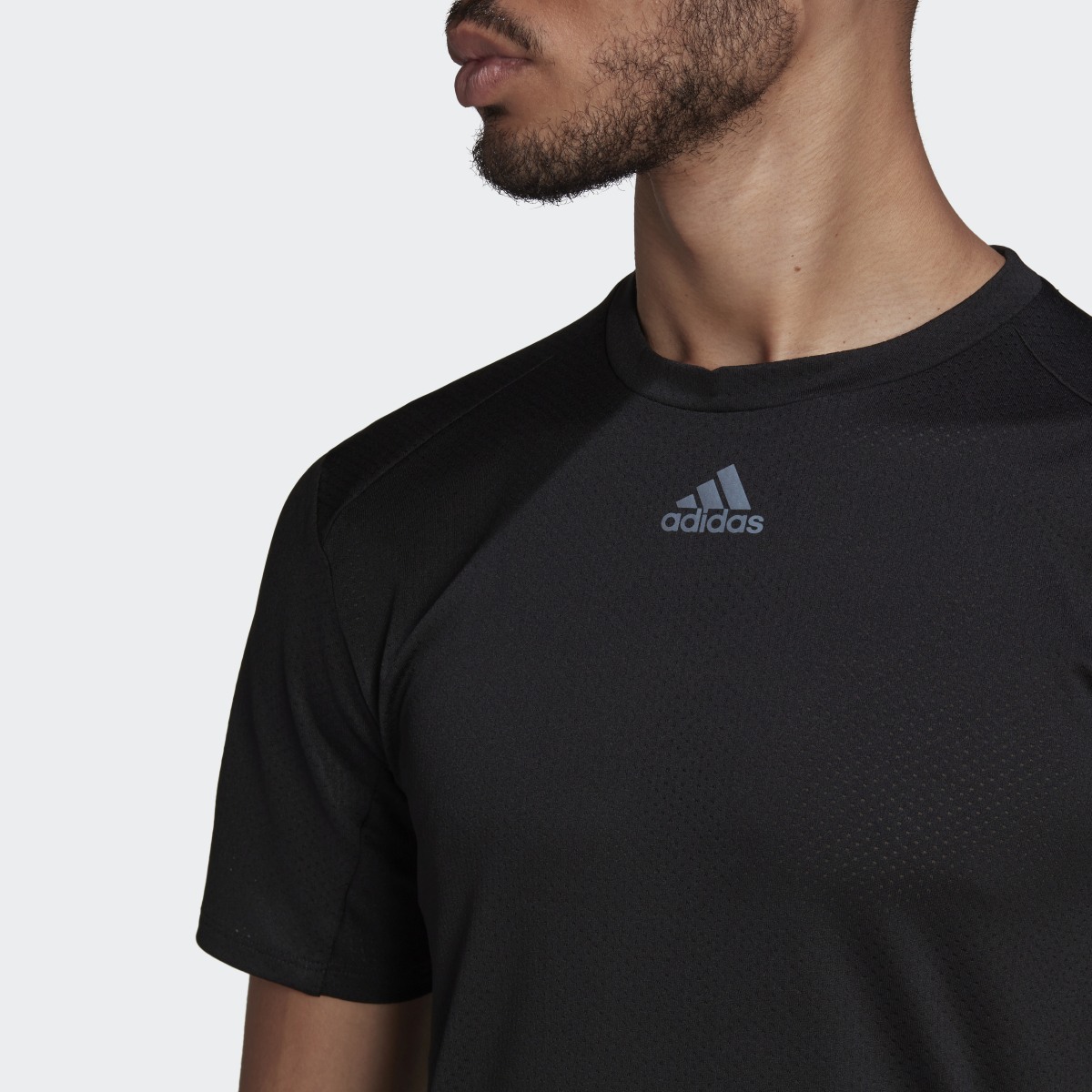 Adidas T-shirt de HIIT. 6